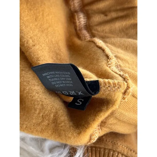 Civil Regime Cropped Sweatshirt Size Small - Image 10