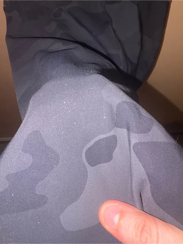 Alo High-Waist Black Camouflage Vapor Leggings - Image 6