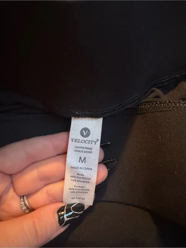 Velocity Black Athletic Skirt with Wide Waistband - Image 2