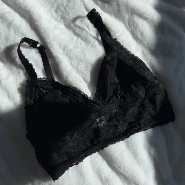 No Boundaries Black Lace Bralette No Padding NWOT Size XL - Image 2