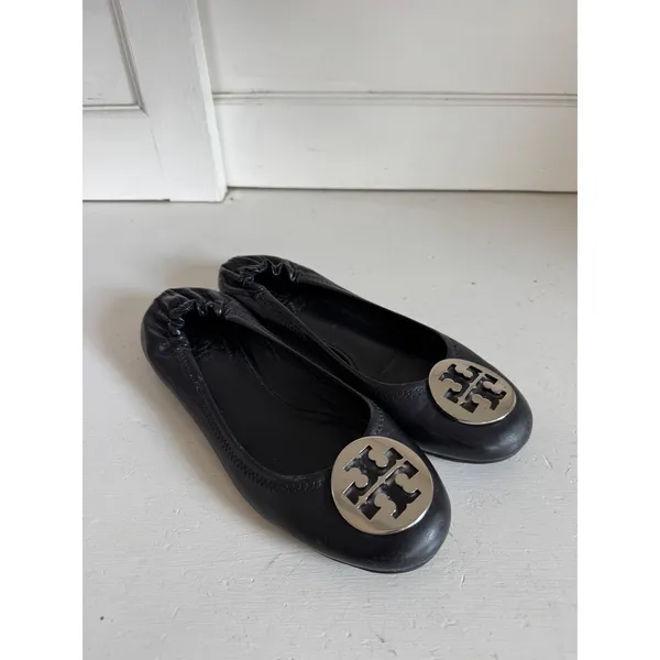 Tory Burch Reva‎ black ballet flats size 7M. Lightly worn - Image 2