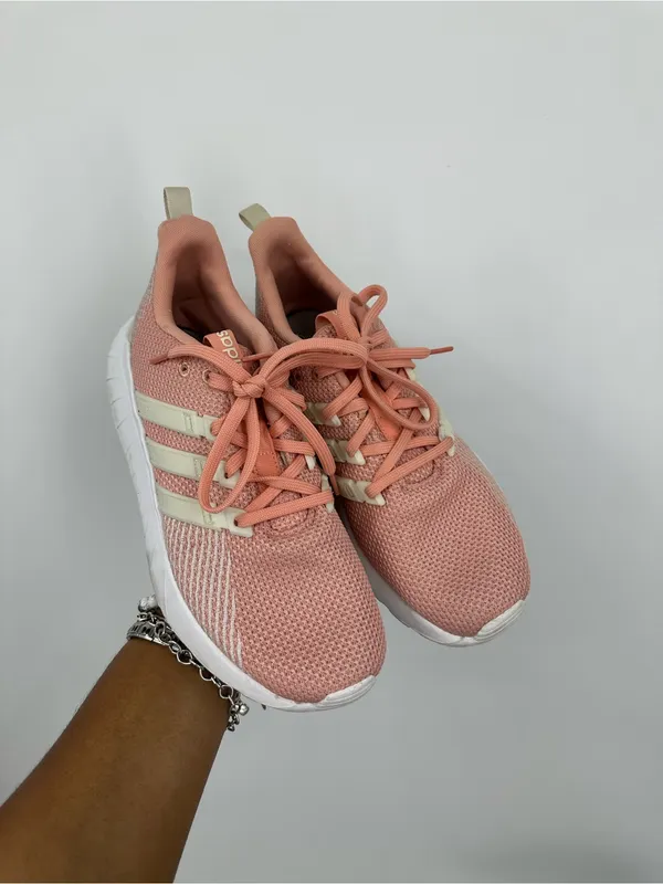 Adidas Women's Questar Flow Peach Running Shoes Size 7.5 - Image 2