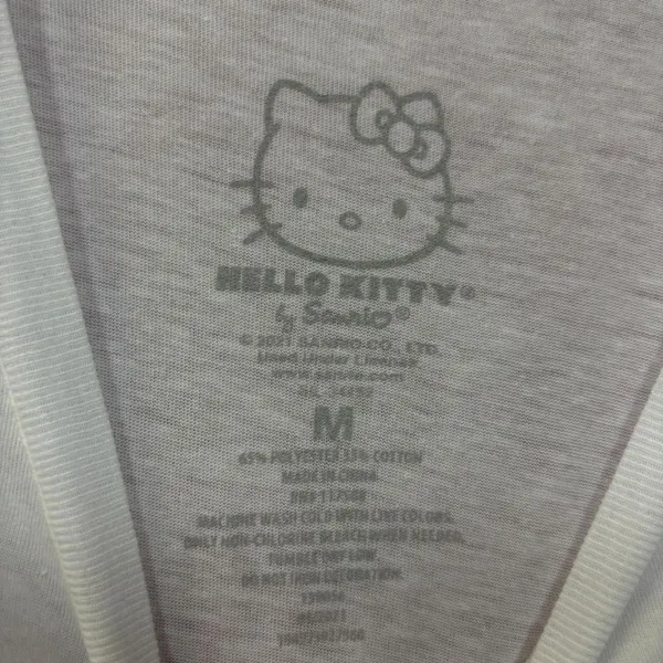 Hello Kitty Apple crop top size medium - Image 4