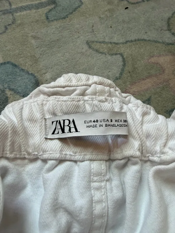 ZARA Shorts Denim High-Waisted - Image 3