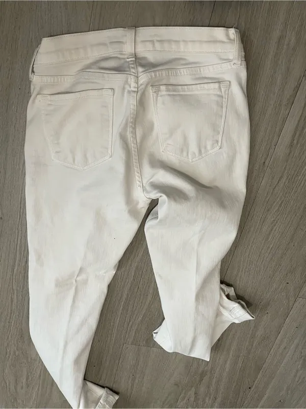 J Brand White Skinny Jeans with Knee Distress - Image 3