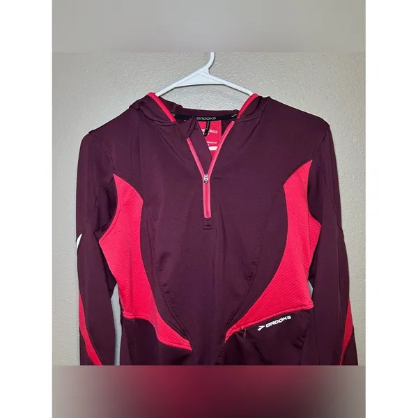 Brooks Pink Purple Half Zip Reflective Running Pullover Sweater Women’s Medium - Image 2