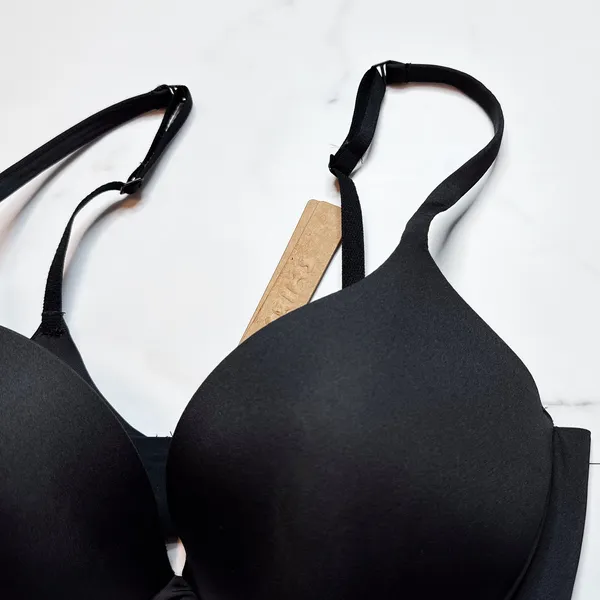 NWT Skims Ultimate Push Up Plunge Bra  - Image 3