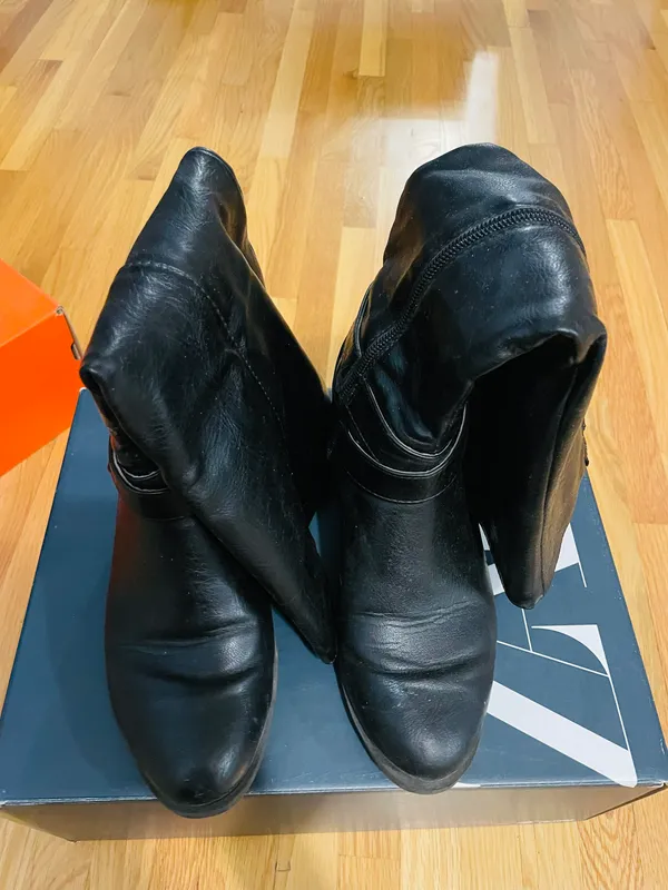 Croft & Barrow Riding Women Boots Size 6 - Image 5