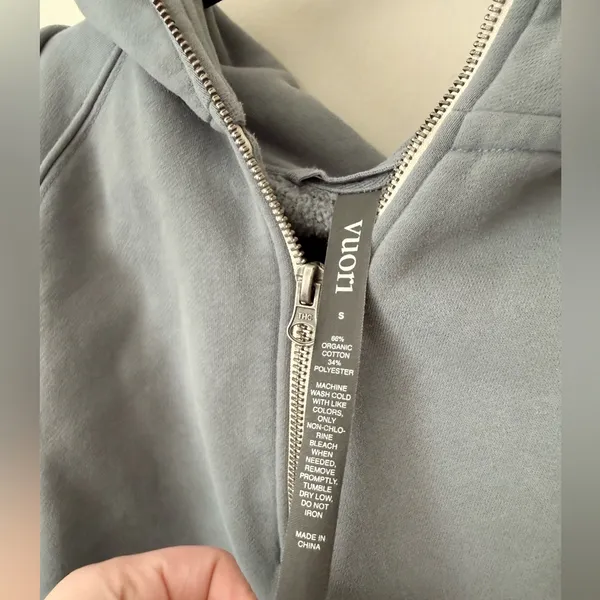 Vuori Women’s Restore Half zip Hoodie in Flint Smalll - Image 3