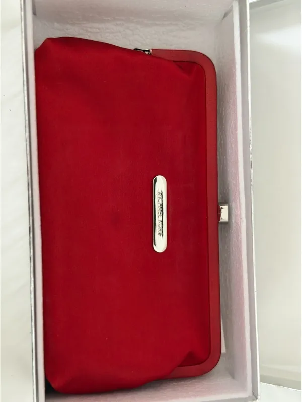 Michael Michael Kors red clutch - Image 8