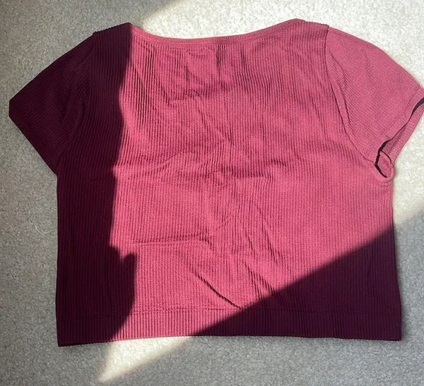 Garage Red crop top with button down front - Image 4