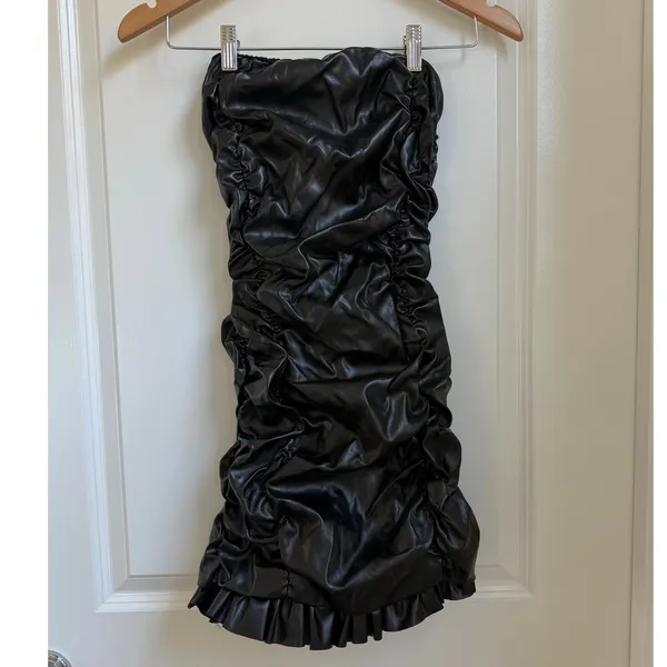 Femme Luxe Womens Black Ruffle Strapless Bodycon Mini‎ Dress - Brody - Image 5