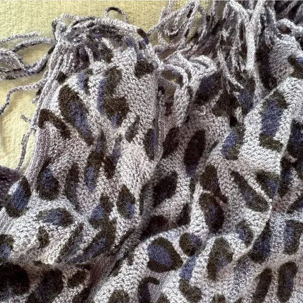 Blue and Purple Leopard Print‎ Scarf - Image 4