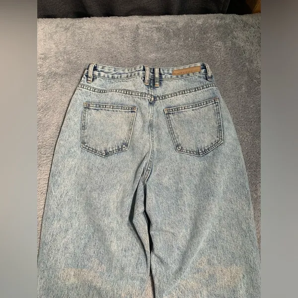 White fox boutique Light Wash Denim Jeans 27 - Image 10