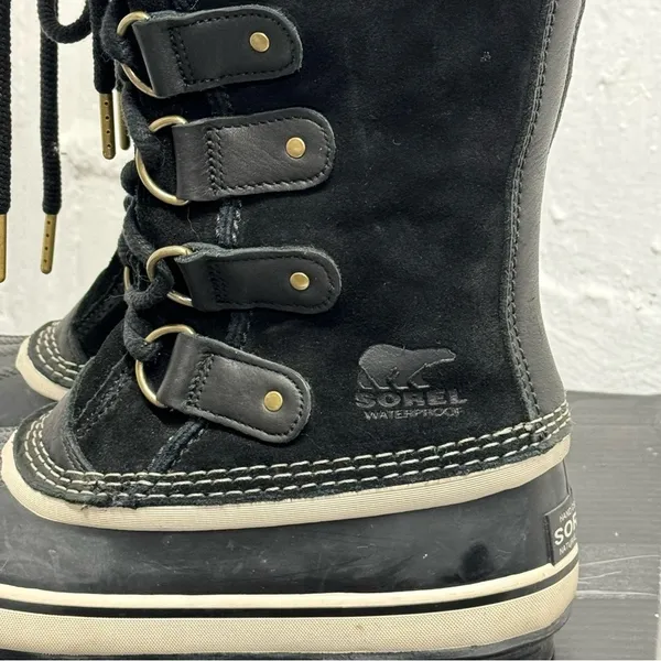Sorel Joan of Arctic boots Waterproof black fur trim - Image 4