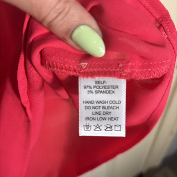 NWT Ee:Some Women Size Medium Hot Pink‎ Blouse Feather Sleeve Lightweight Shirt - Image 5