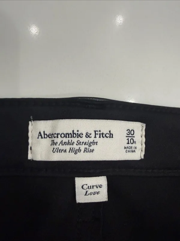Abercrombie & Fitch Black Straight-Leg Jeans with Faux-Leather Trim - Image 2