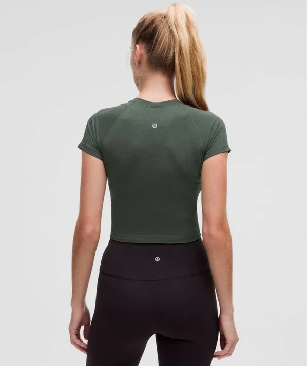 Lululemon Swiftly Tech Cropped Short Sleeve 2.0 - Image 2