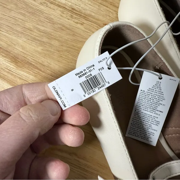 NWT Old Navy Women’s Double Buckle Mary Jane Flats in Ivory Size 8 - Image 7