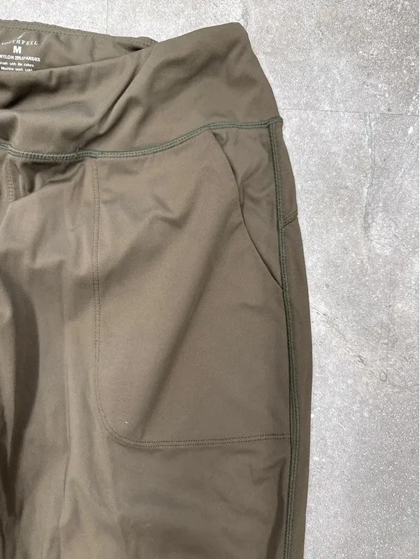 Soothfeel size medium bottoms Tan - Image 3