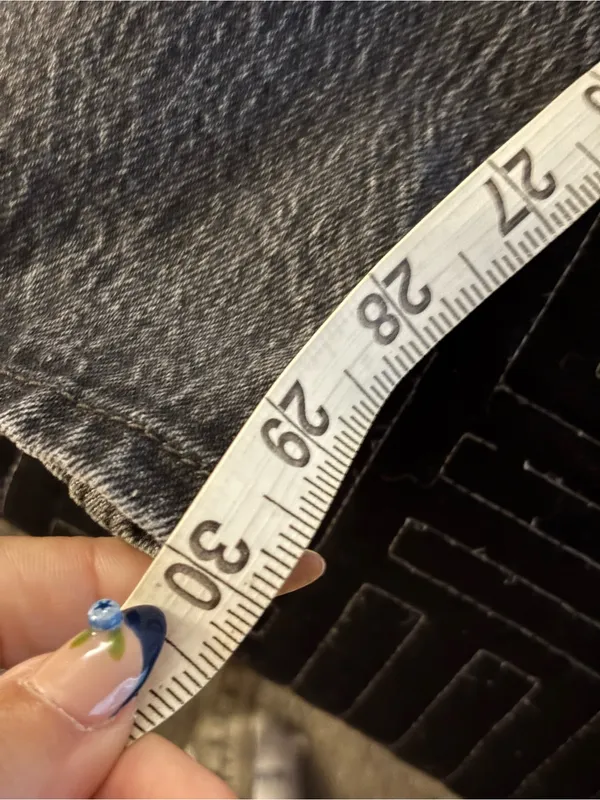 Levi’s 70’s High Flare Jeans Size 28 - Image 4