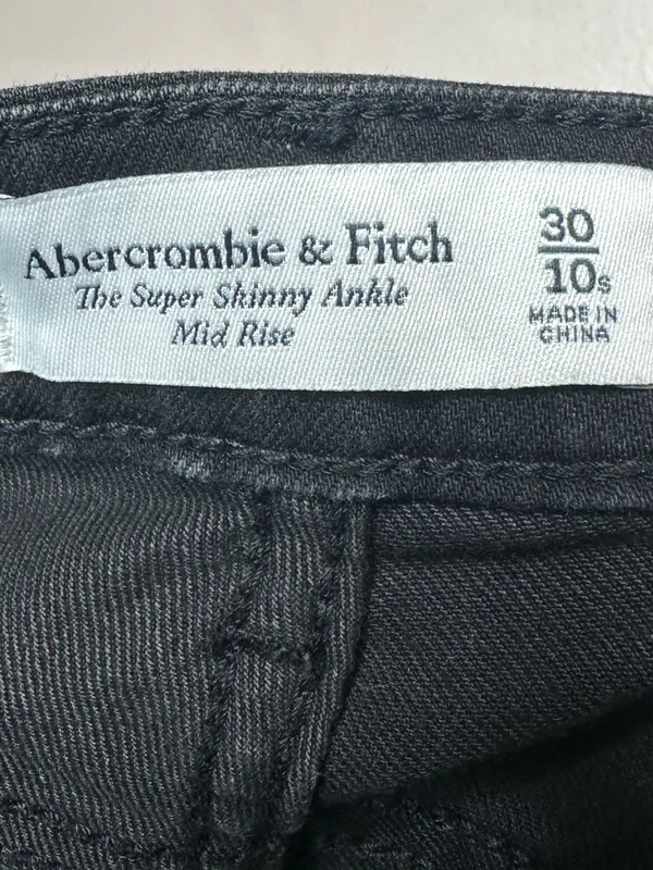 Abercrombie & Fitch Super Skinny Ankle Mid Rise Black Jeans Size 30/10 Short - Image 5