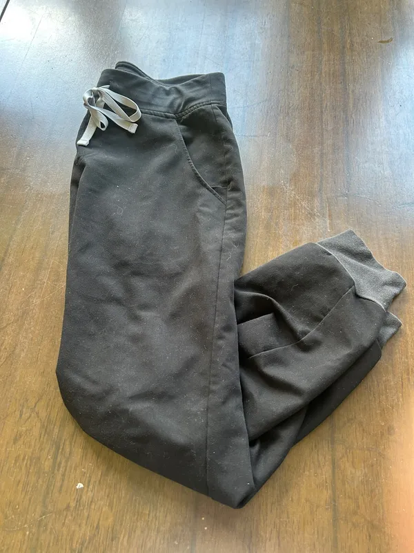 Black Zamora FIGS Scrub Pants S/P - Image 2