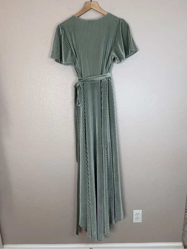 Baltic Born Andi Ribbed Velvet Wrap Maxi Dress size Medium Dusty Sage Green NEW - Image 11