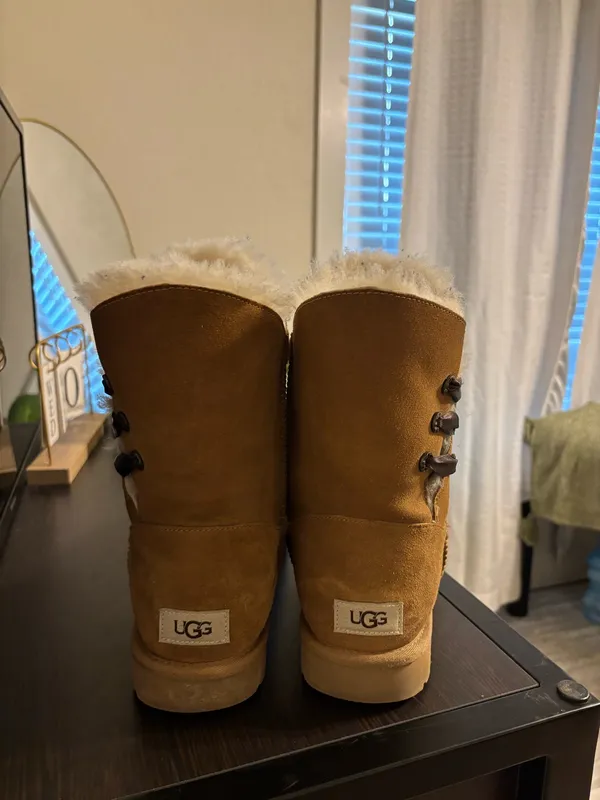 UGG Boots - Image 3