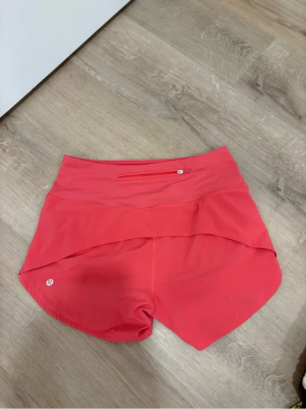 Lululemon Speed Up Lined Shorts Size 4 - Image 3