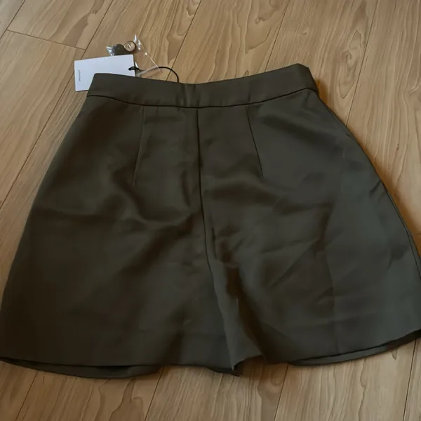 LPA OLIVE GREEN SHORTS - Image 4