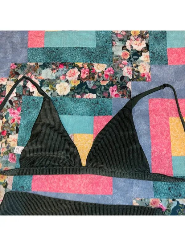 Aerie Woman’s M Green Two Piece Ribbed Triangle Summer Bikini Set Medium - Image 2