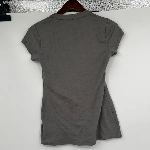 Guess y2k gray marie polo tee t-shirt short sleeve u-neck pocket logo size small - Image 6