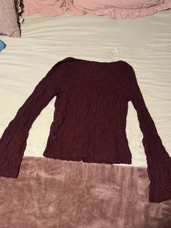 Old Navy Long Sleeve - Image 2