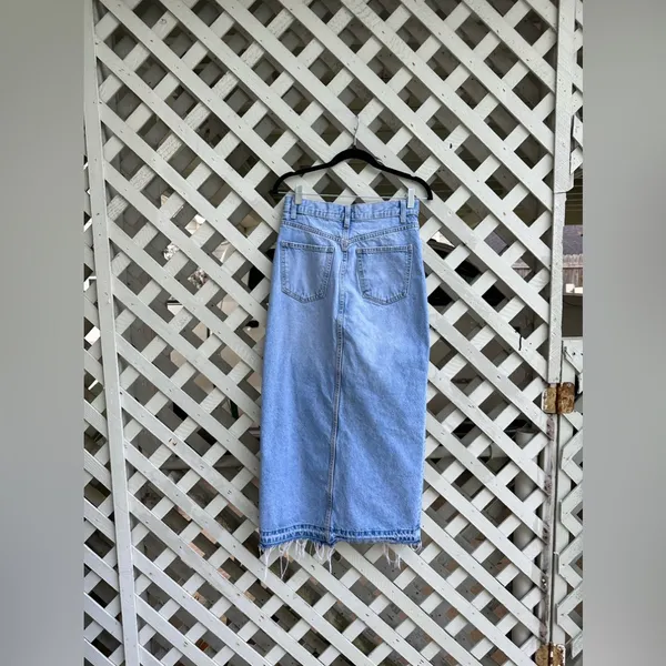 ❤️Zara Denim Midi Skirt - Image 3