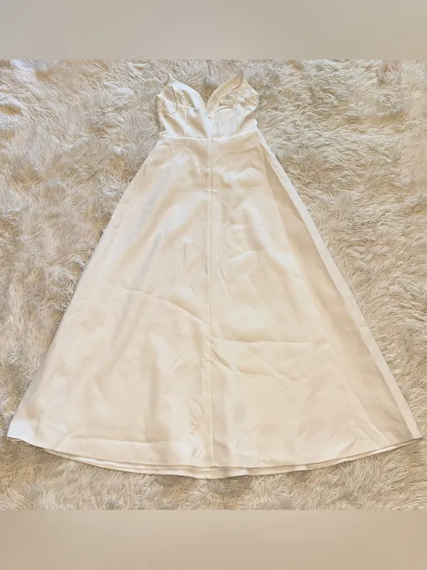 NEW ELLIATT Stella white 3d floral applique A-line bridal maxi gown dress sz M - Image 8