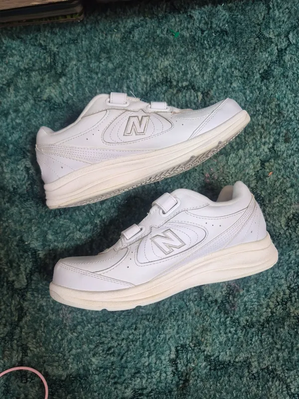 New Balance 577 Walking Shoes 8 Wide - Image 7