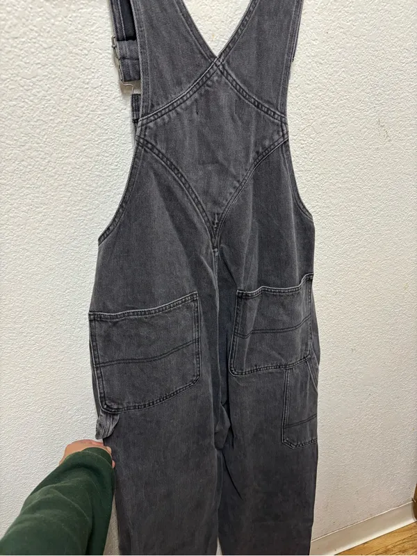 Madewell Denim Oversized Carpenter Overalls in Hartwell Wash - Image 2