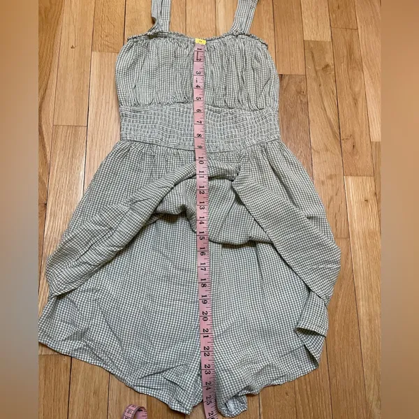 Hollister Green Gingham Sleeveless Romper - Image 10