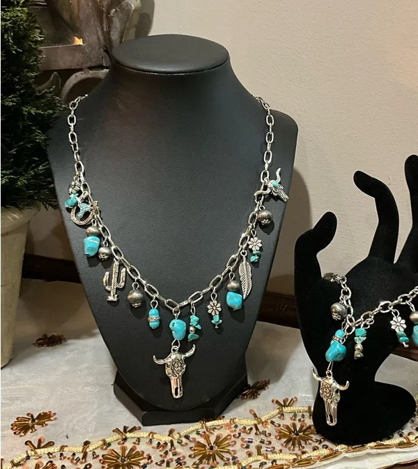 Southwestern turquoise and silver necklace and bracelet set - Image 3