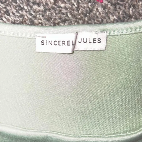 Sincerely Jules the label light green crop top Medium - Image 2