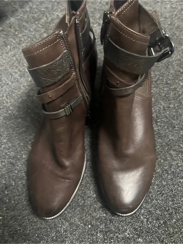 Regarde Le Ciel Women’s Brown Leather Ankle Boots with Buckle Strap - Image 6