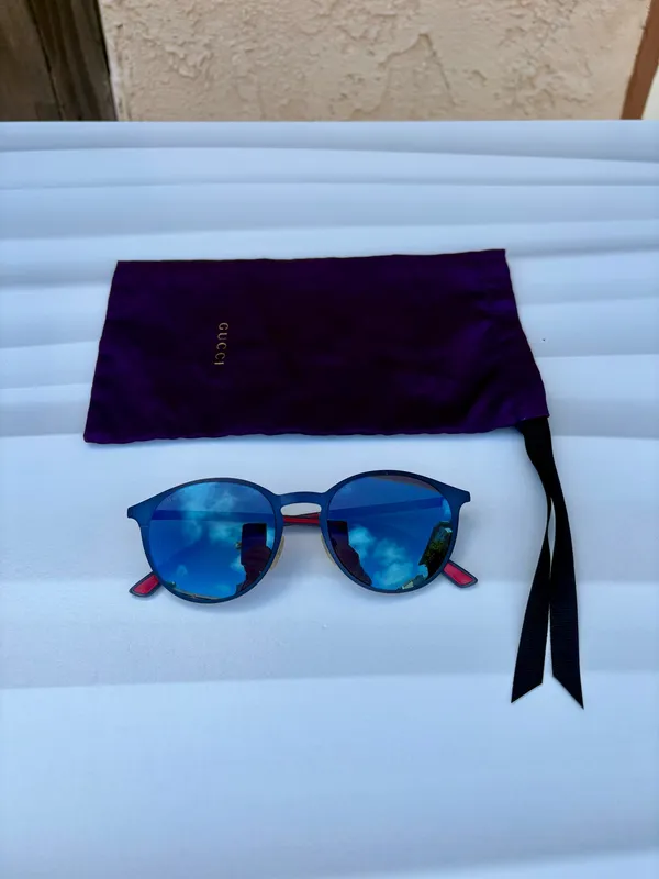 Gucci GG0504S-003 blue mirrored 52mm round unisex sunglasses - Image 5