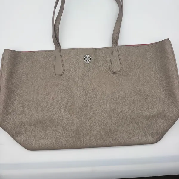 Tory Burch Perry Tote Taupe Pebbled Leather Shoulder Bag Classic Preppy Neutral - Image 2