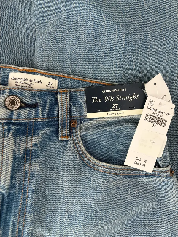 Abercrombie Ultra High-Rise Straight Curve Love Jeans 90s - Image 2