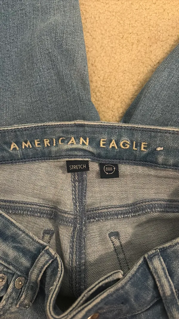 American Eagle Jeans - Image 3