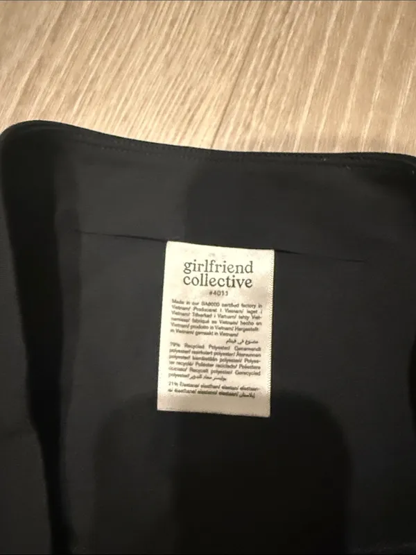 High-Waisted Black Girlfriend Collective biker Shorts Medium - Image 3