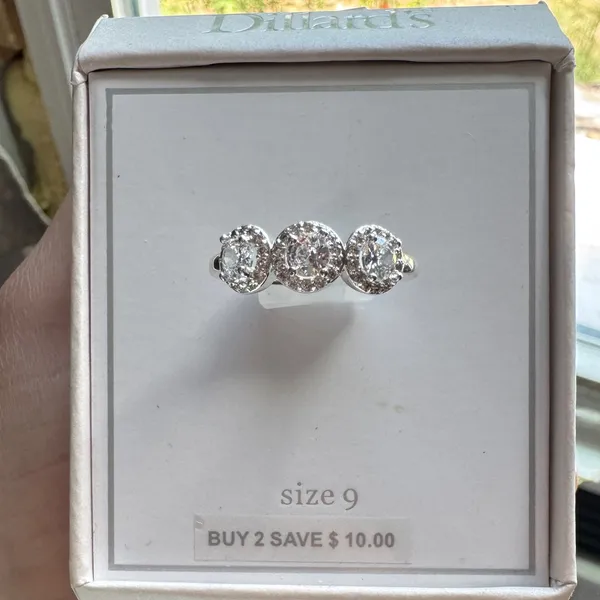 Dillards Elegant Silver Ring with Clear Stones - Image 2