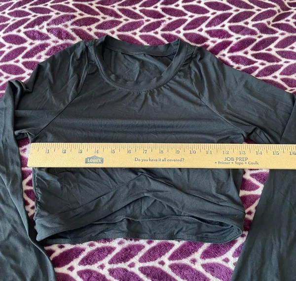 Apex Long Sleeve Crop Top Small - Image 2