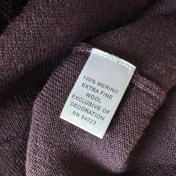 Banana Republic Extra Fine Italian Merino Wool Plum Cardigan Sweater Small Flaw - Image 6